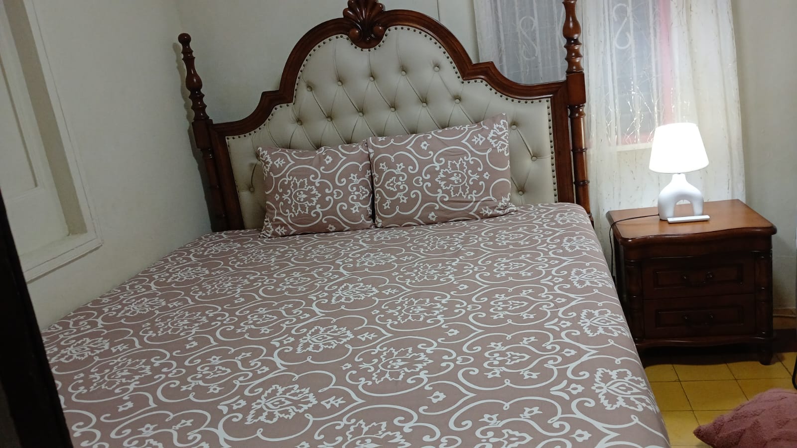 Professionally cleaned bedroom in Curaçao